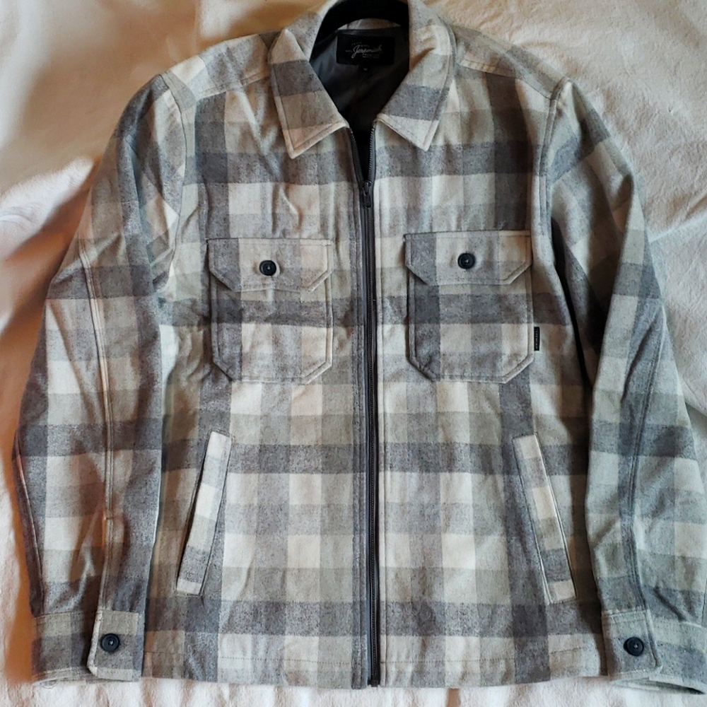 Outerwear-Medium weight shirt jacket